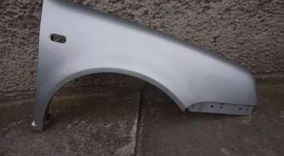 Volkswagen Golf IV Fender 