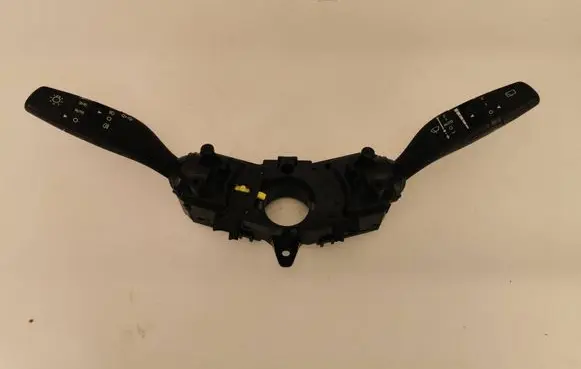 KIA Pro Cee'd III Indicator stalk 93404J7960 2209220000312