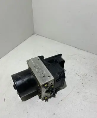 Skoda Fabia Mk1 (6Y) ABS Pump 6Q0614117D