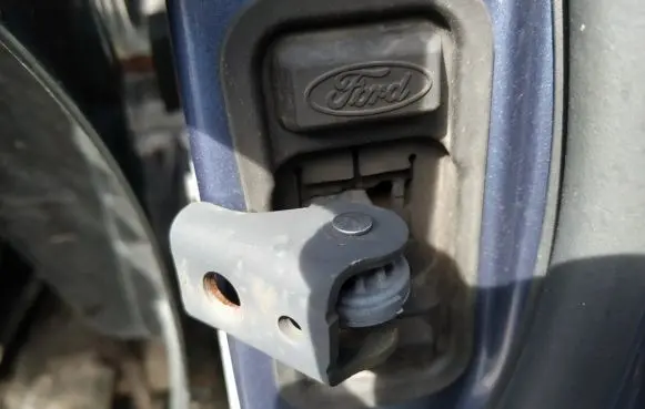 Ford Focus Rear door check strap stopper