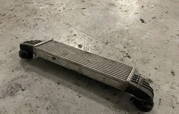 BMW X5 E53 Intercooler radiator 7791231