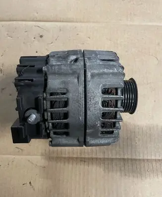 BMW X3 E83 Generator/alternator 7802261