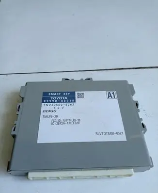 Toyota Sienna XL30 III Keyless (KESSY) go control unit/module 8999008010