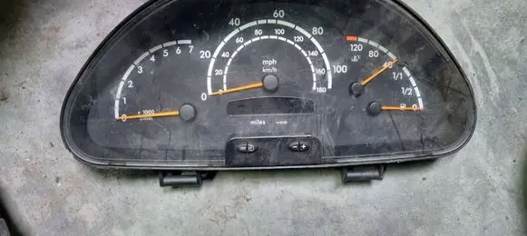 Mercedes-Benz Sprinter W901 W902 W903 W904 Speedometer (instrument cluster) A0004467021 16121999 11000892901