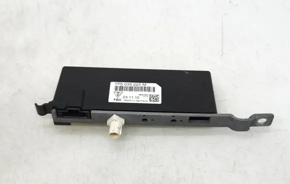 Porsche Cayenne (92A) Aerial antenna amplifier 7P5035225M 28267842