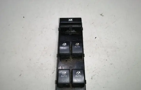 KIA Ceed Electric window control switch 935701H120 3694901000