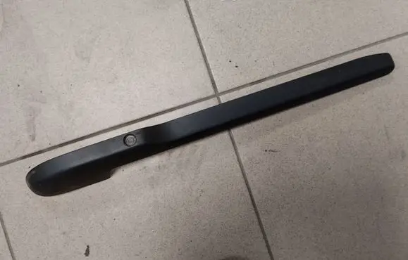 Seat Leon (1M) Front driver seat rail trim 1J0881088D