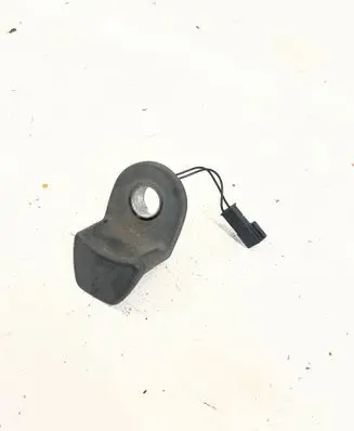 BMW 3 E90 E91 Tailgate glass/window release handle 8385694