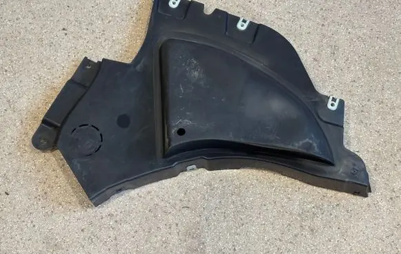 Front bumper skid plate/under tray