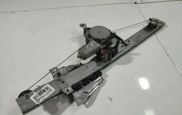 Mitsubishi Grandis Sliding door window regulator with motor 