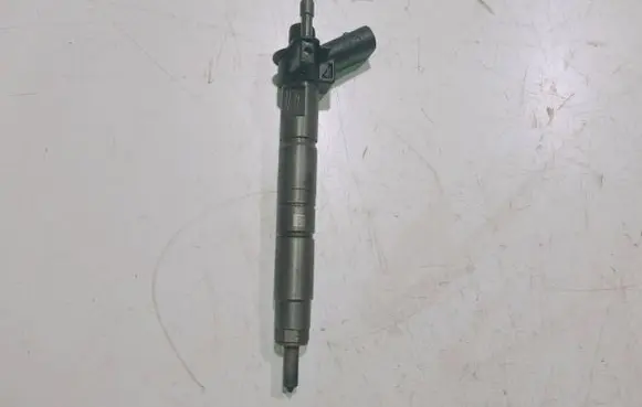 BMW 5 E60 E61 Fuel injector 0445116001 00130090916 779787706