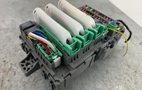 Honda CR-V Fuse box set T1EE311