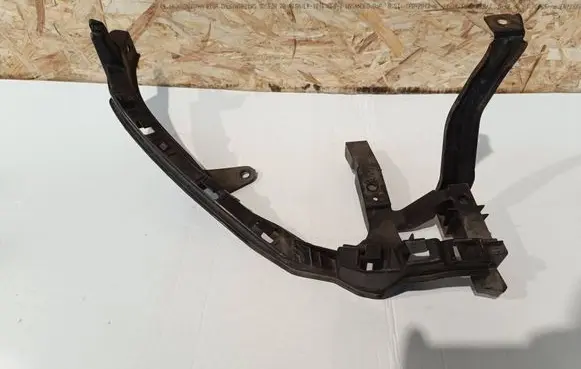 Honda Civic IX Headlight/headlamp mounting bracket
