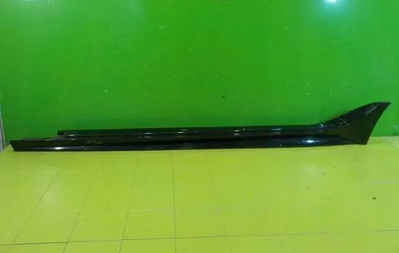 Jaguar XF X260 Side skirt front trim XP261