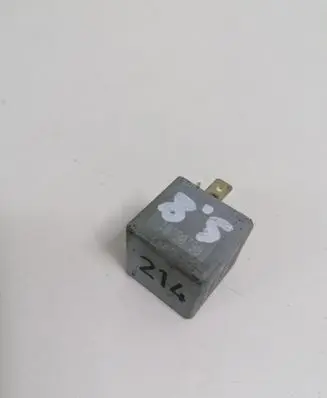 Audi A8 S8 D2 4D Other relay 899512000