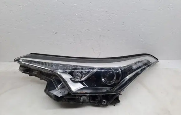 Toyota C-HR I Headlight/headlamp 81150F4011 X5475