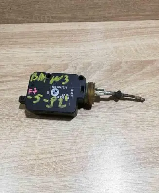 BMW 3 E36 Central locking motor 8353013