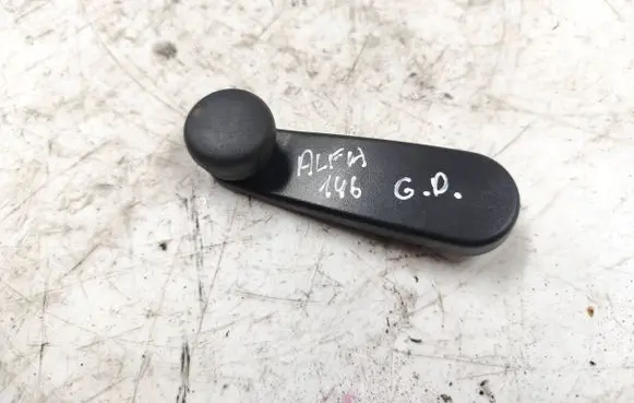 Alfa Romeo 145 - 146 Rear door window winding handle B172
