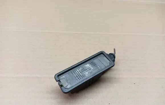 Volkswagen Polo V 6R Number plate light 1K8943021