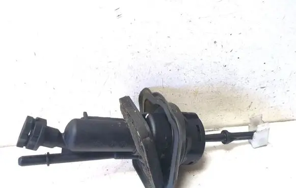 Mazda 5 Clutch slave cylinder KG19300