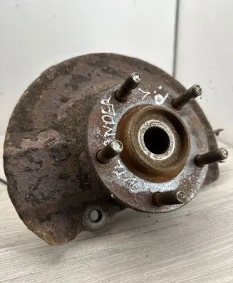 Mitsubishi Outlander Front wheel hub