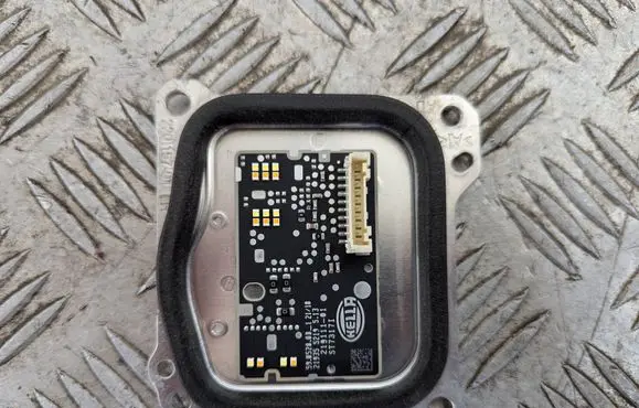 Volvo V60 LED ballast control module 219111-01