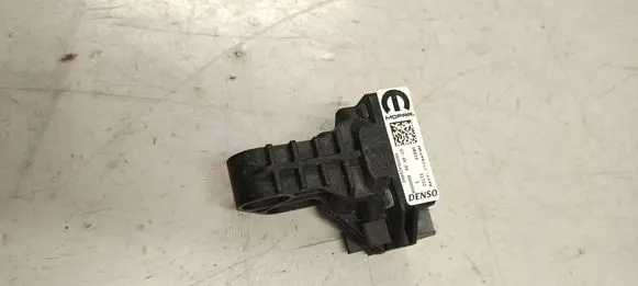 Maserati Grecale Radiator mount bracket 00505426860
