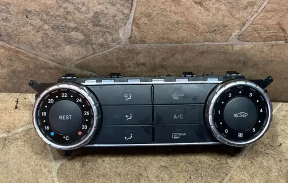 Mercedes-Benz SLK R172 Interior fan control switch A1729008306