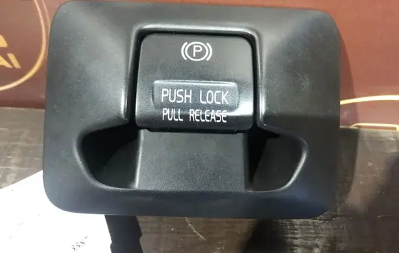 Volvo V60 Hand parking brake switch 31334637