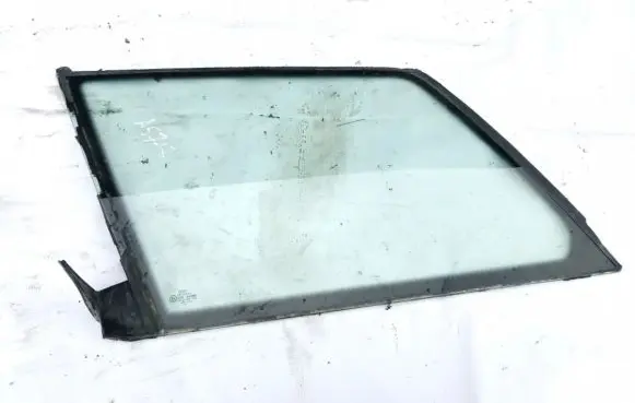 Audi A4 S4 B5 8D Rear side window