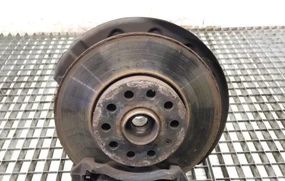 Volkswagen Golf VII Front wheel hub spindle knuckle 