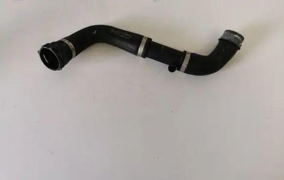 Mercedes-Benz C W205 Engine coolant pipe/hose A2055017184