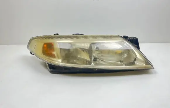 Renault Laguna II Headlight/headlamp 89004686 8200002847