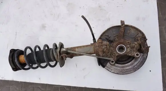 Skoda Superb B6 (3T) Front wheel hub spindle knuckle