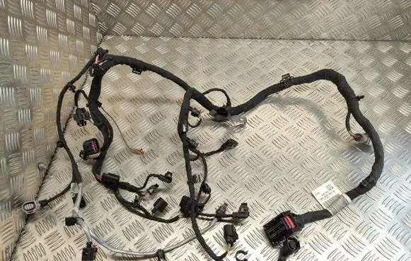 Volkswagen T-Roc Engine installation wiring loom 04C972627B