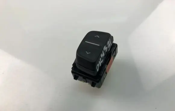 Dacia Sandero Other switches/knobs/shifts 254214937R
