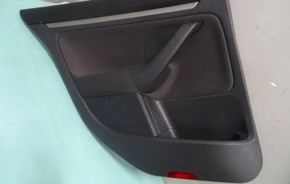 Volkswagen Golf V Coupe rear side trim panel 