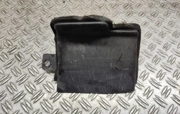 Nissan Qashqai+2 Radiator trim 62822BR1