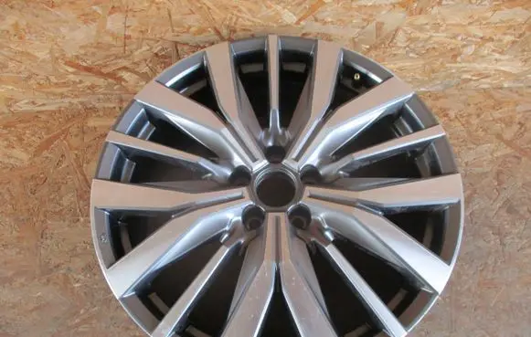 R20 alloy rim