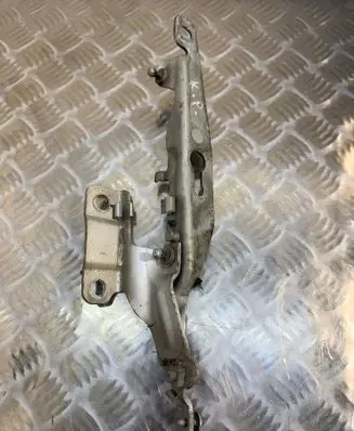 Volvo XC60 Engine bonnet/hood hinges 30779282