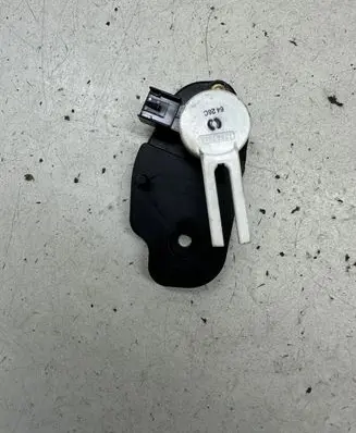 Opel Meriva B Clutch pedal sensor 13597418