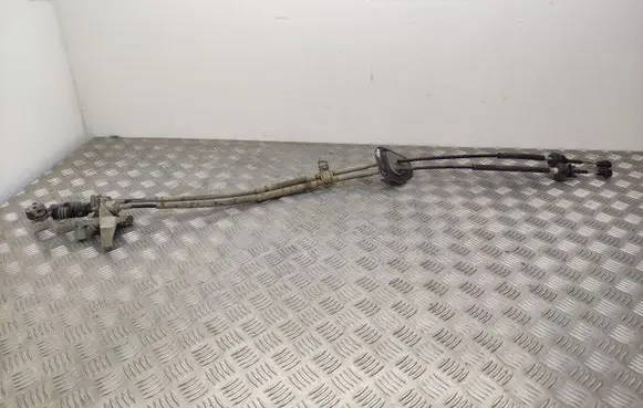 Gear shift cable linkage