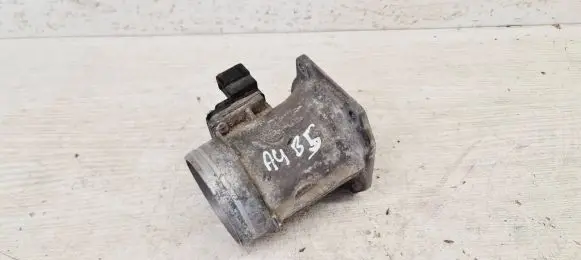 Audi A4 S4 B5 8D Mass air flow meter 037906461B AFH6010A 122794