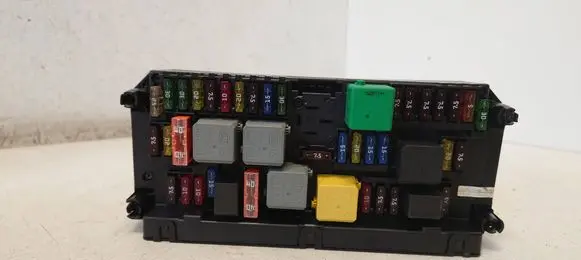 Mercedes-Benz C W204 SAM control unit A2129008207 2129008207