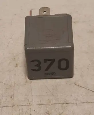 Audi A4 S4 B6 8E 8H Other relay 8D0951253 PA66GF26