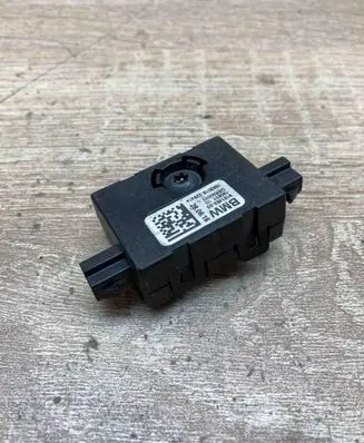 BMW X3 F25 Aerial antenna amplifier 9181453