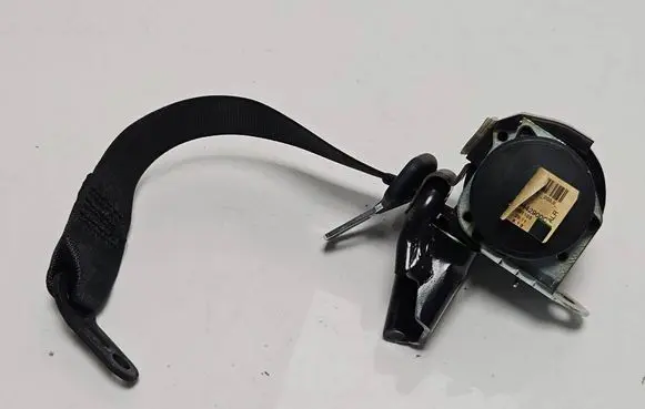 BMW 1 E82 E88 Rear seatbelt 609442900C 00025R000 091105