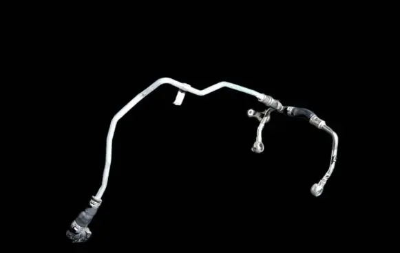 BMW M5 F90 Coolant pipe/hose 8092600