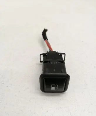 Volkswagen Golf IV Fuel tank opening switch 3B0959833A