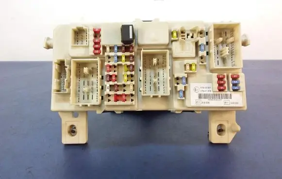 Ford Focus Fuse box set 7M5T14014LAB